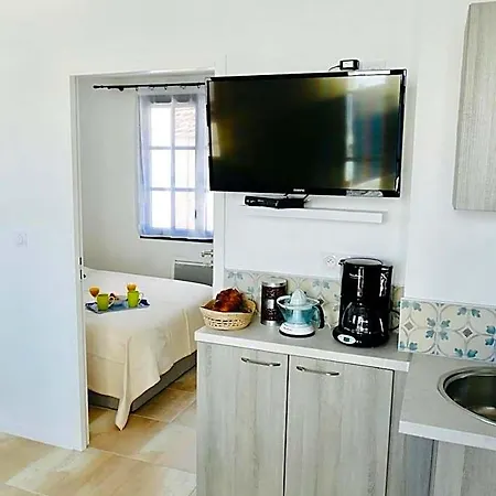 Clos Des Aigrettes -appartements A 30m Du Port De La Cotiniere , Ile D Oleron -commerces Et Plages A Pied Hotel