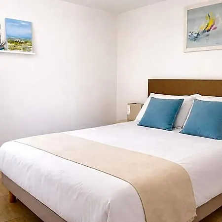 Hotel Clos Des Aigrettes -appartements A 30m Du Port De La Cotiniere , Ile D Oleron -commerces Et Plages A Pied 4*